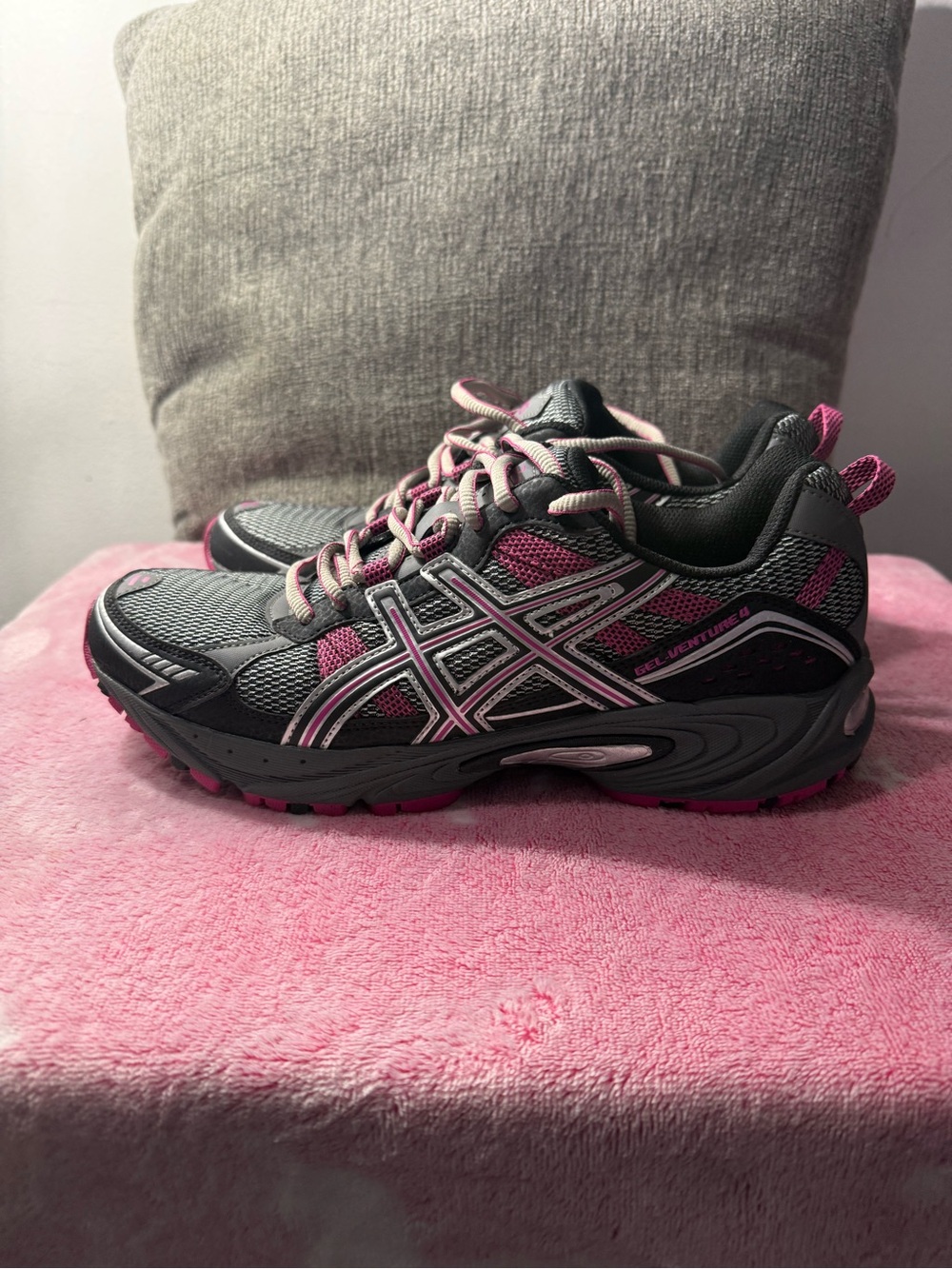 Asics Venture Gell-4 Gray and Purple Women's Trail Running Shoes